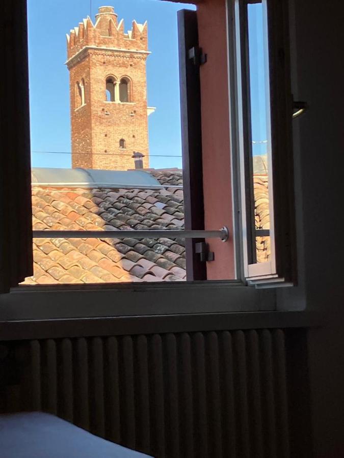 Apartamento Locazione Via Fama 7 *